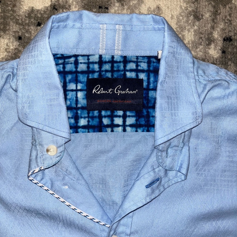 Robert Graham Mens Medium Blue Button Up Shirt 100% Cotton Morocco